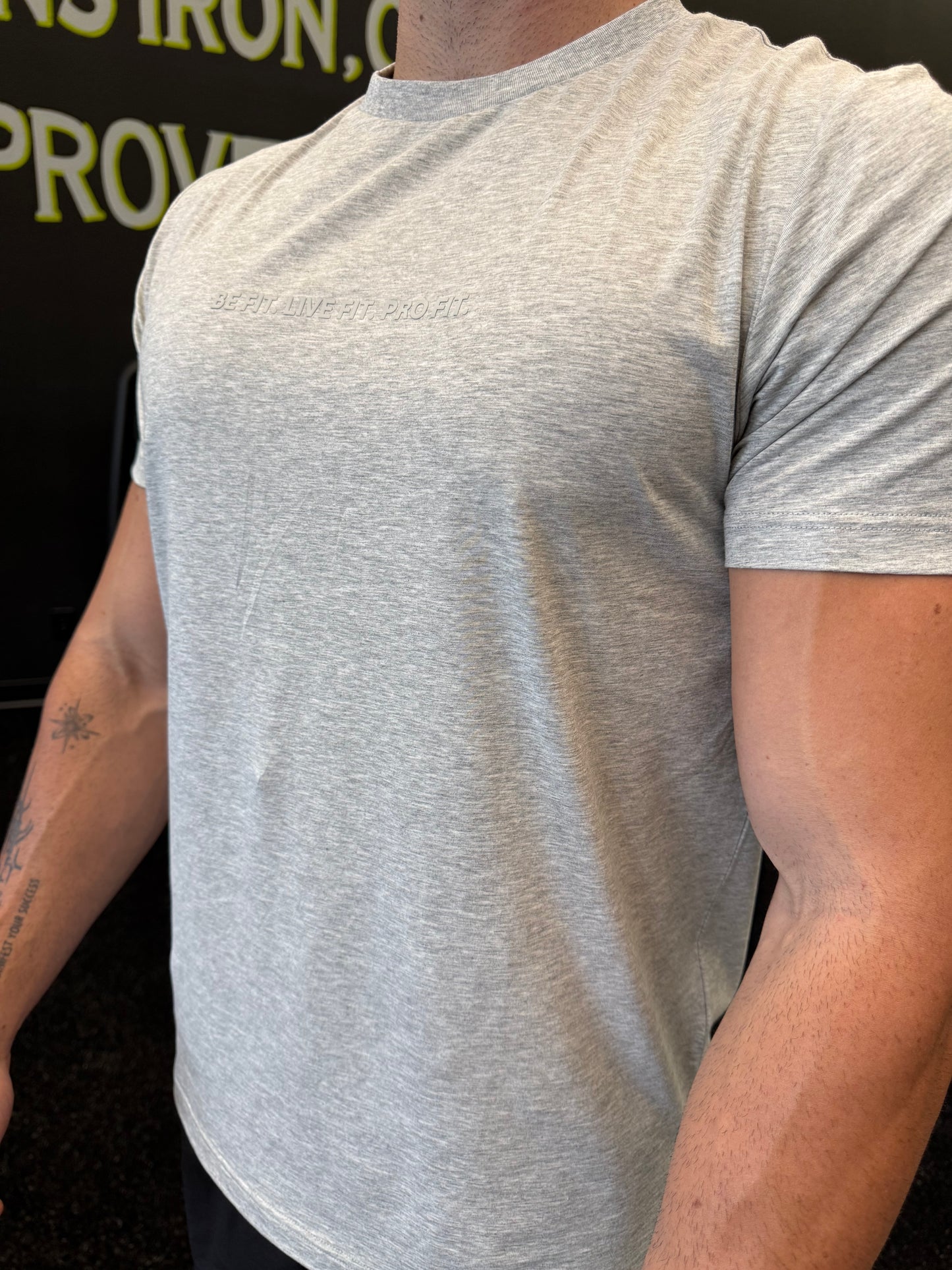 Signature Tee - Gray